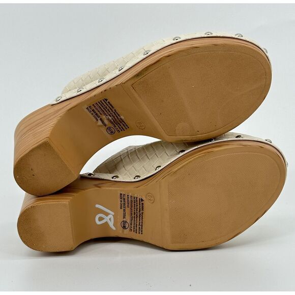 Atalina White  Leather Clog Women's Shoes Sz 8.5 W Crosshatch Pattern Comfy New! - Picture 7 of 8